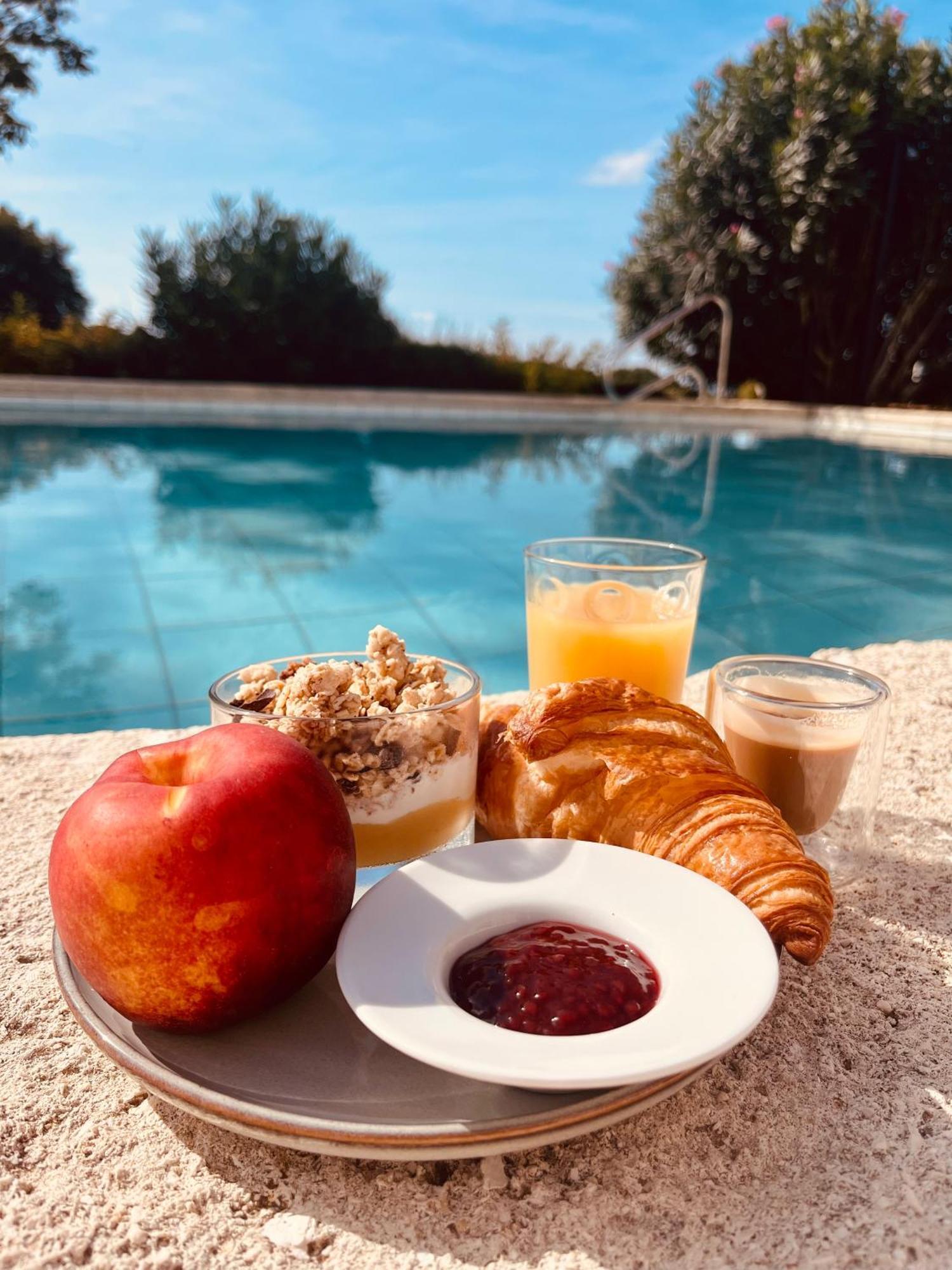 Domaine Amourella Lejlighedshotel Lambesc Eksteriør billede