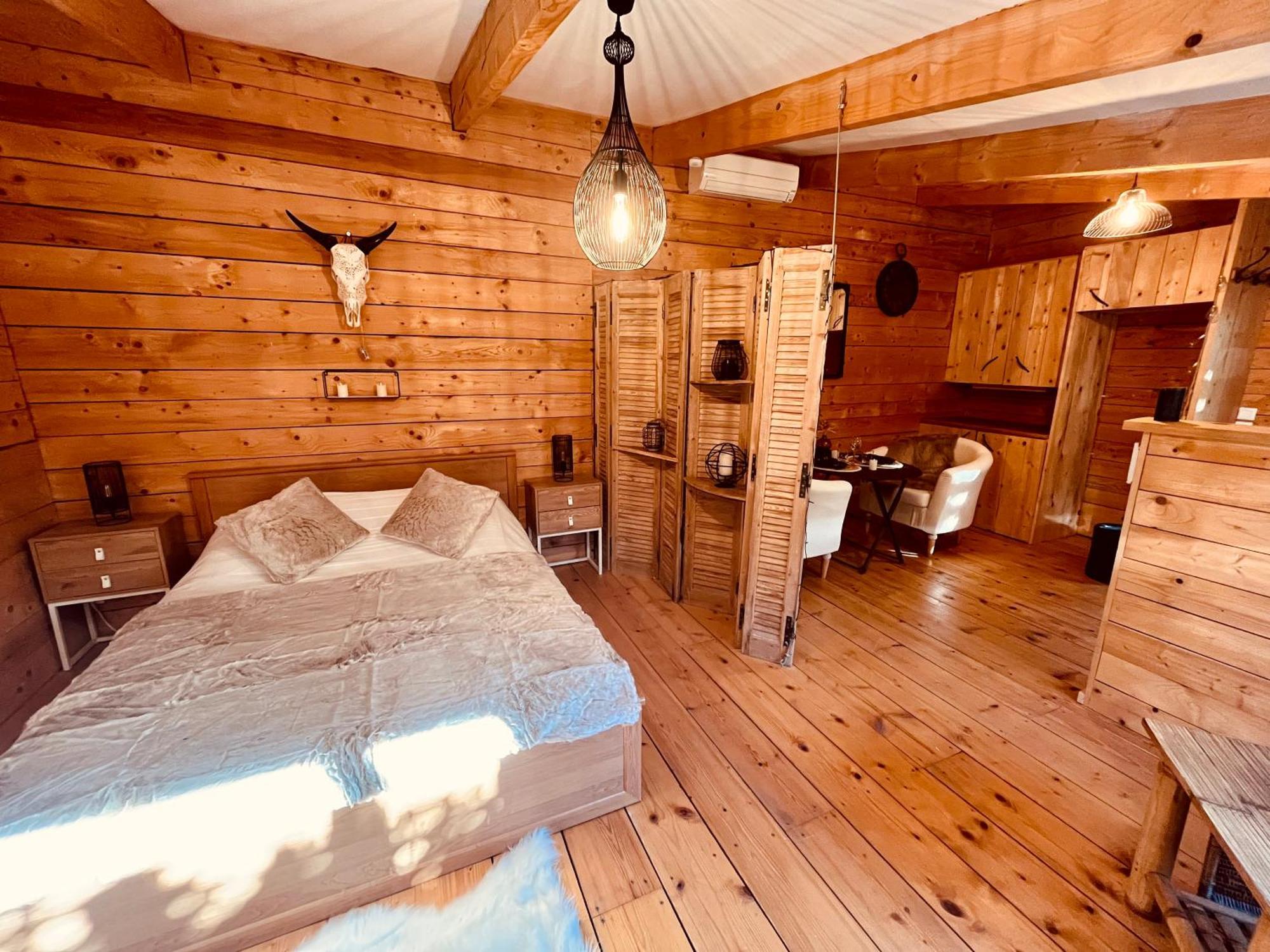 Domaine Amourella Lejlighedshotel Lambesc Værelse billede